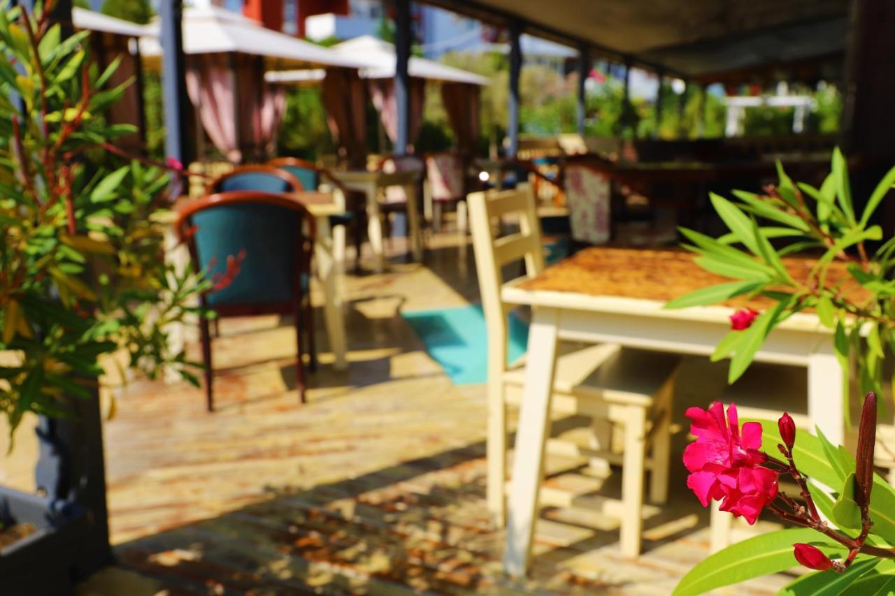 Fort Noks - Menada Apartments Sveti Vlas Luaran gambar