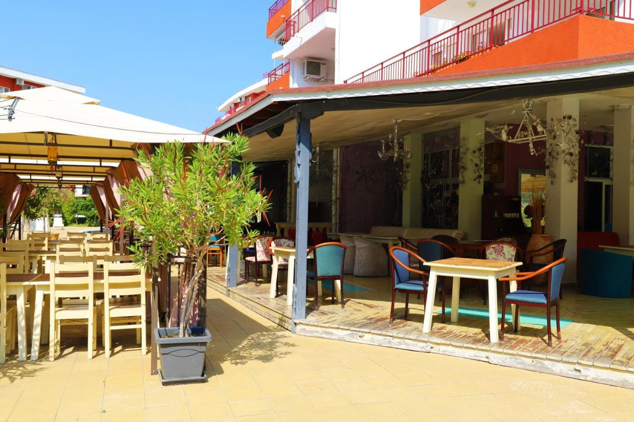 Fort Noks - Menada Apartments Sveti Vlas Luaran gambar