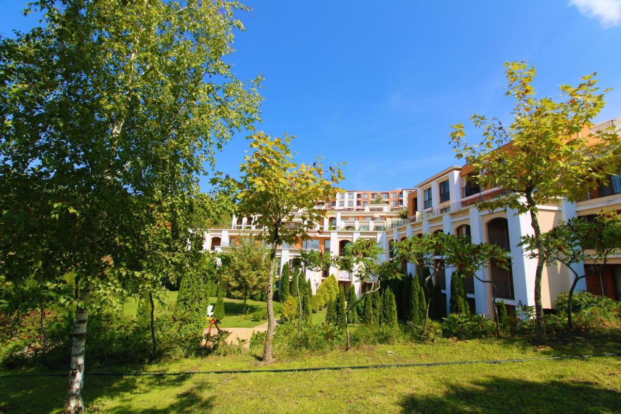 Fort Noks - Menada Apartments Sveti Vlas Luaran gambar