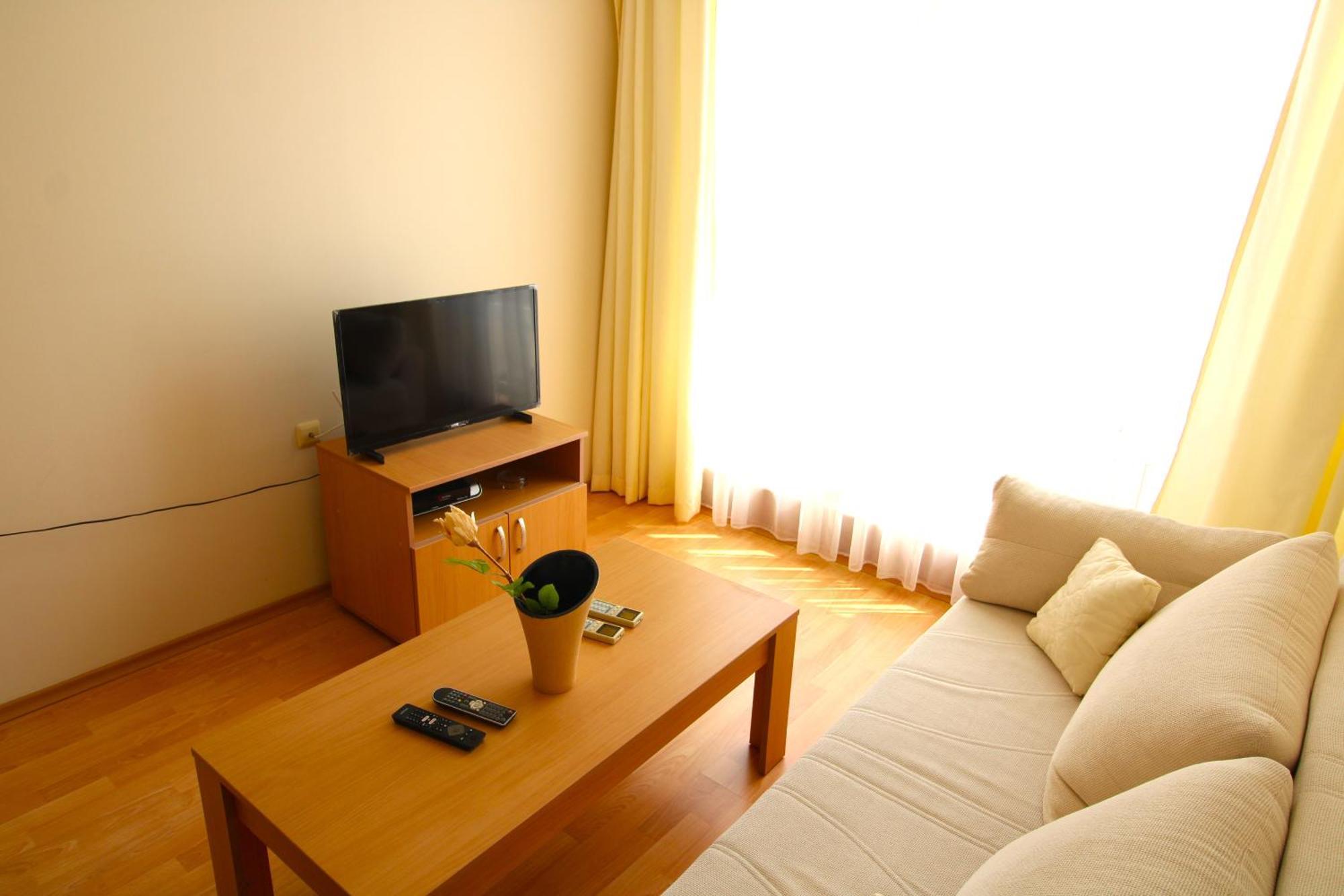 Fort Noks - Menada Apartments Sveti Vlas Luaran gambar